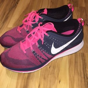 Pre-Owned Nike Flyknit Trainer size 13